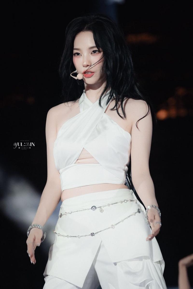 에스파 카리나