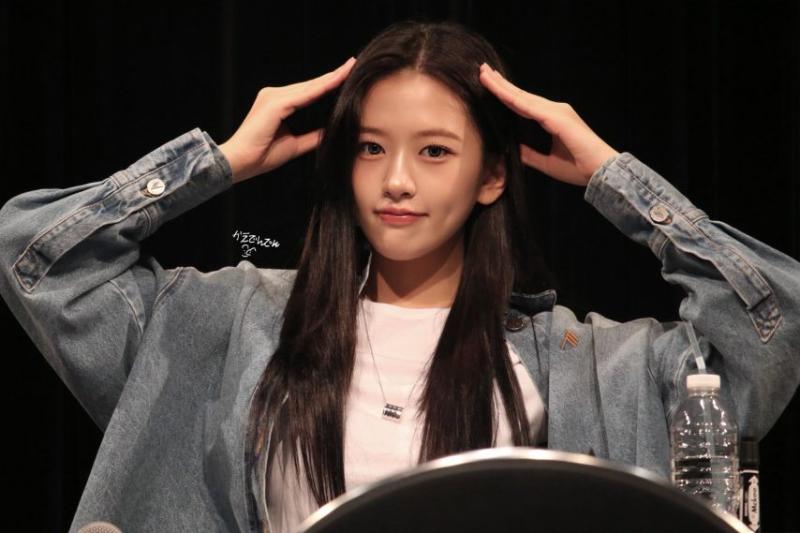 아이브 안유진