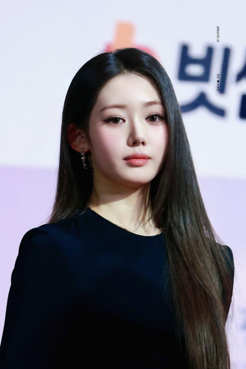 베이비몬스터 로라