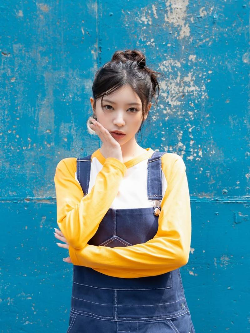 아일릿 (ILLIT) 모카
