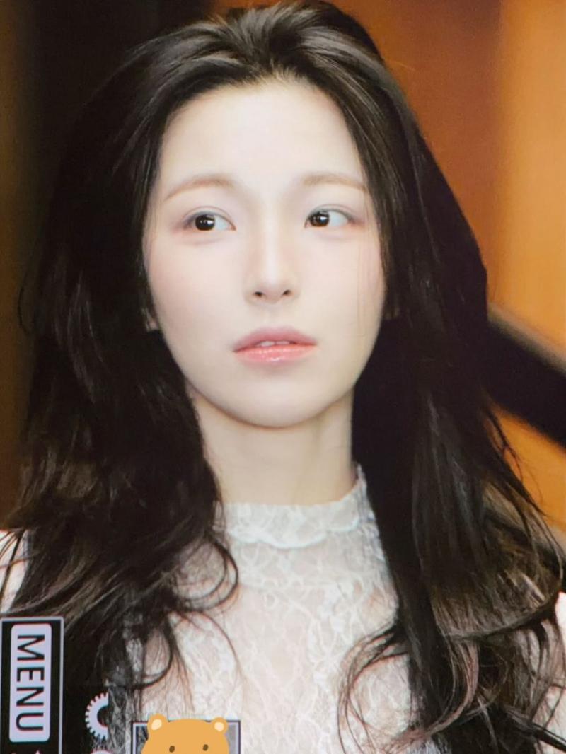 프로미스나인 백지헌