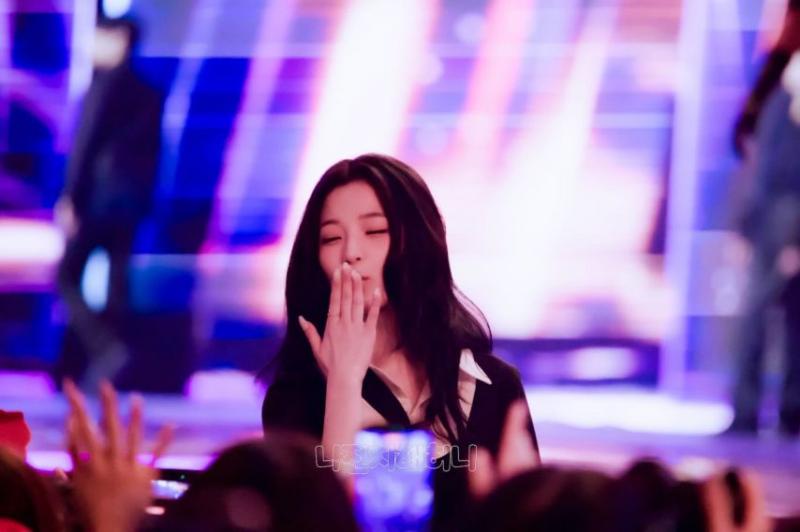 프로미스나인 백지헌