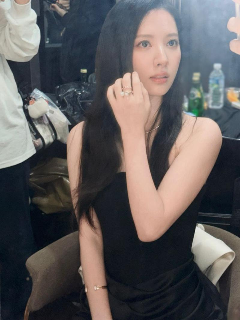 우주소녀 보나 or 김지연