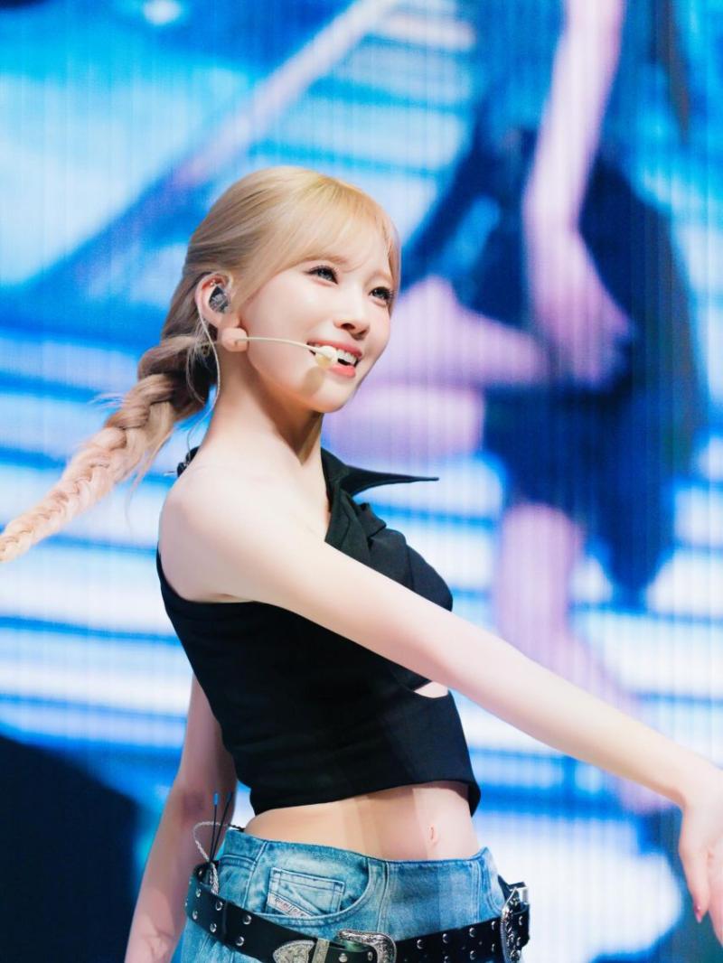 니쥬 (NiziU)