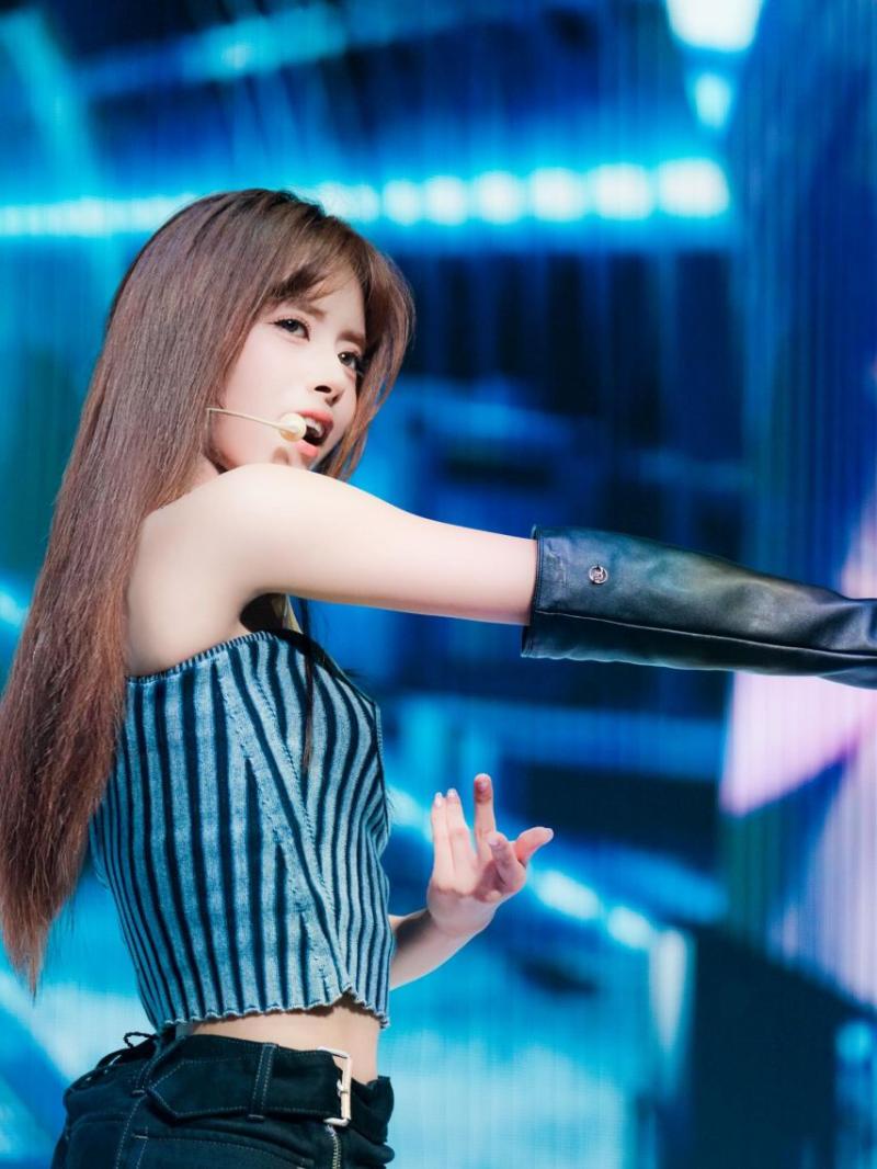 니쥬 (NiziU)