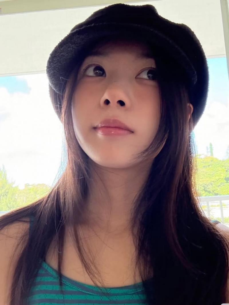 아일릿 (ILLIT) 모카