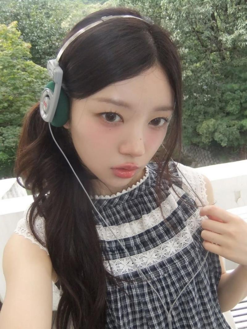 아일릿 (ILLIT) 모카