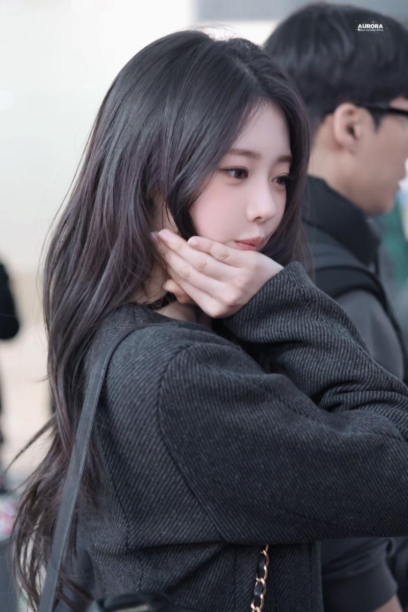 베이비몬스터 로라