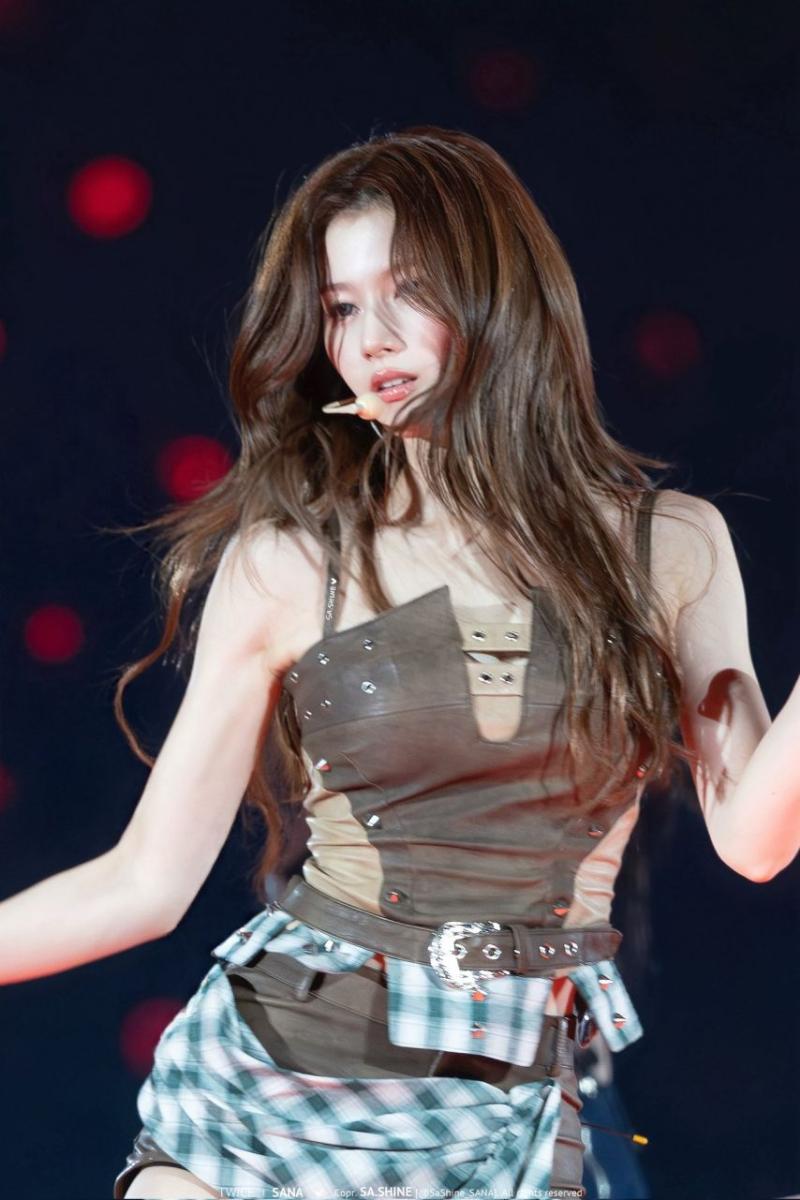 트와이스 사나