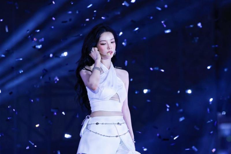 에스파 카리나