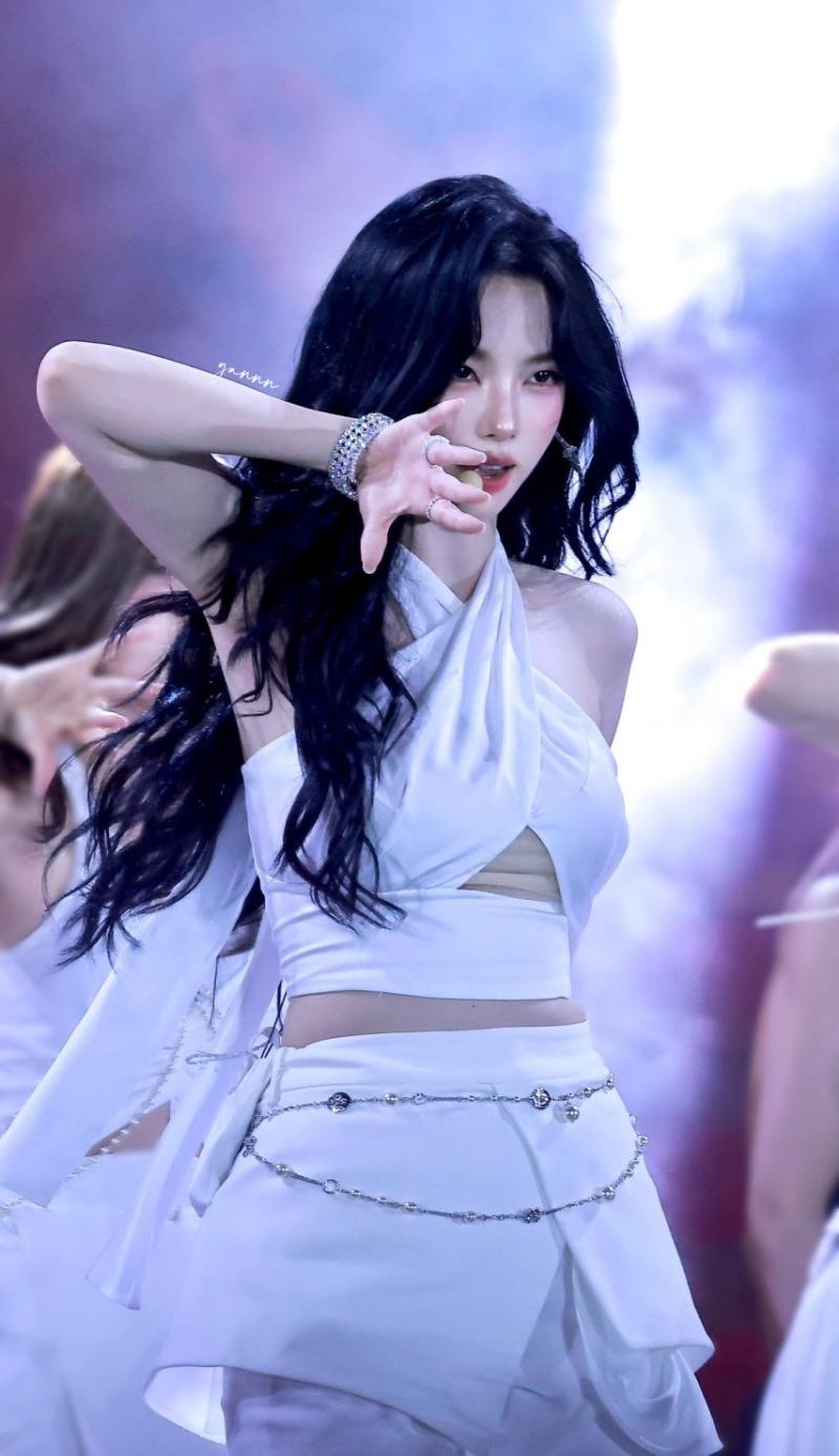 에스파 카리나