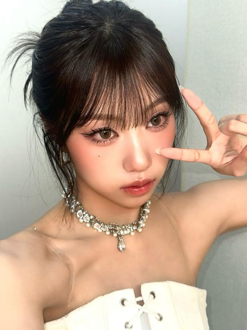 이즈나 방지민, 유사랑, 최정은