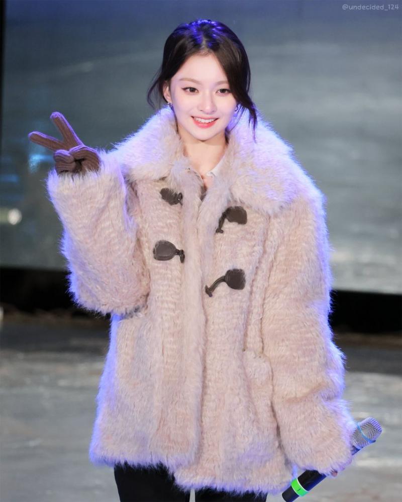 프로미스나인 이나경
