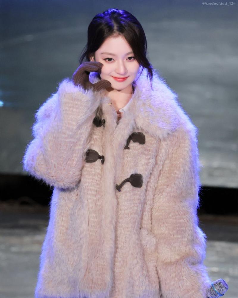 프로미스나인 이나경