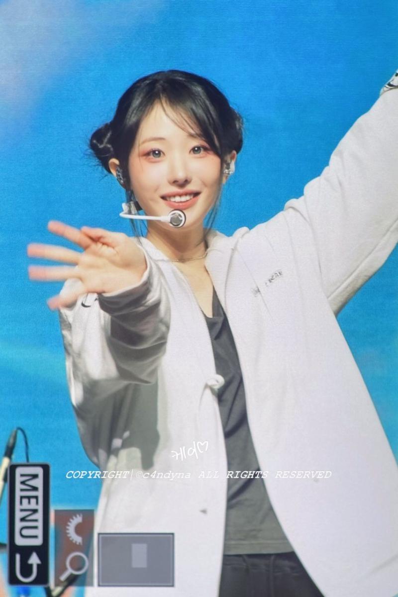 QWER 히나