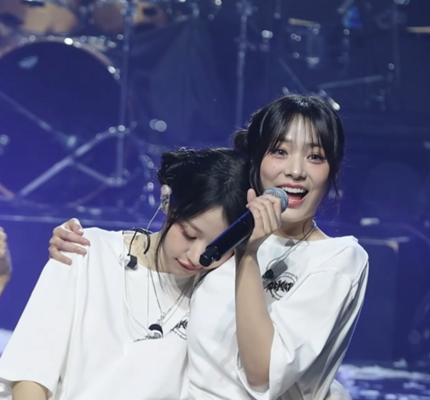 QWER 히나