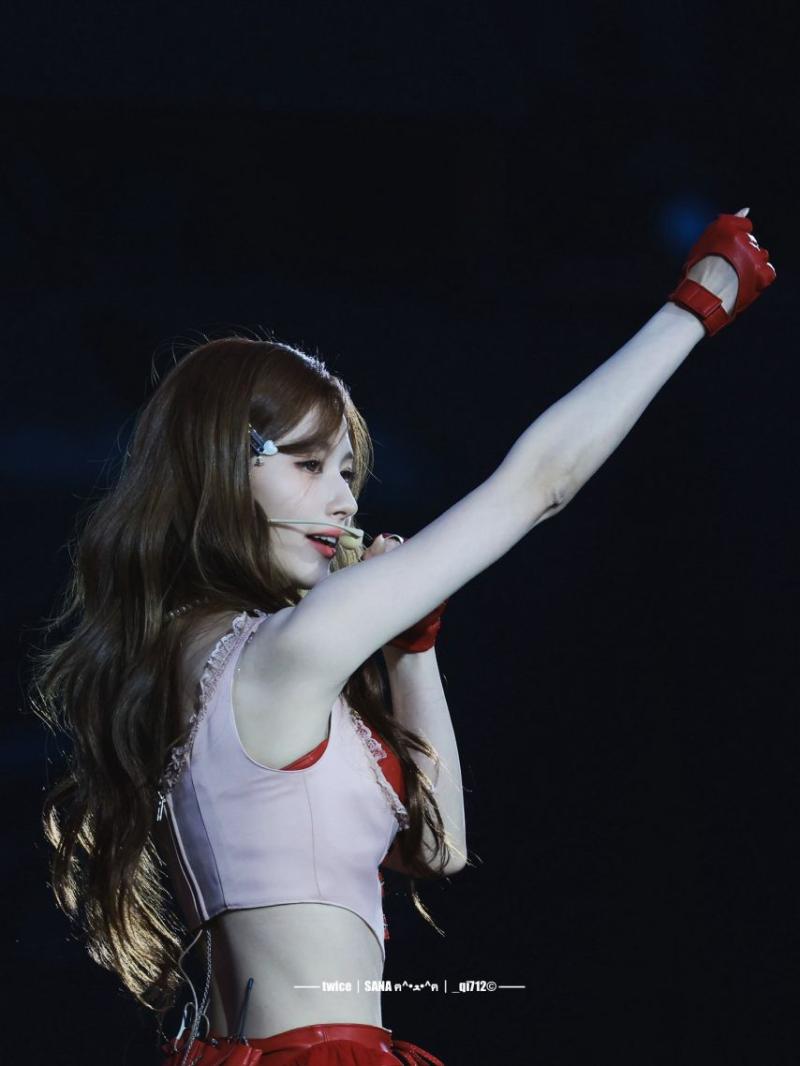 트와이스 사나