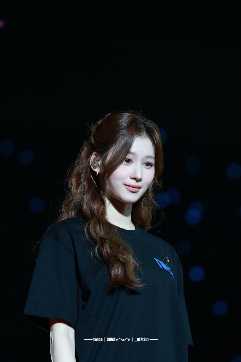 트와이스 사나