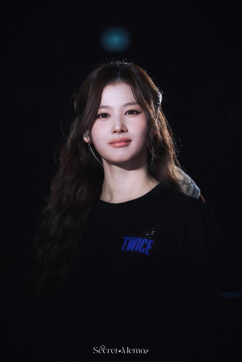 트와이스 사나