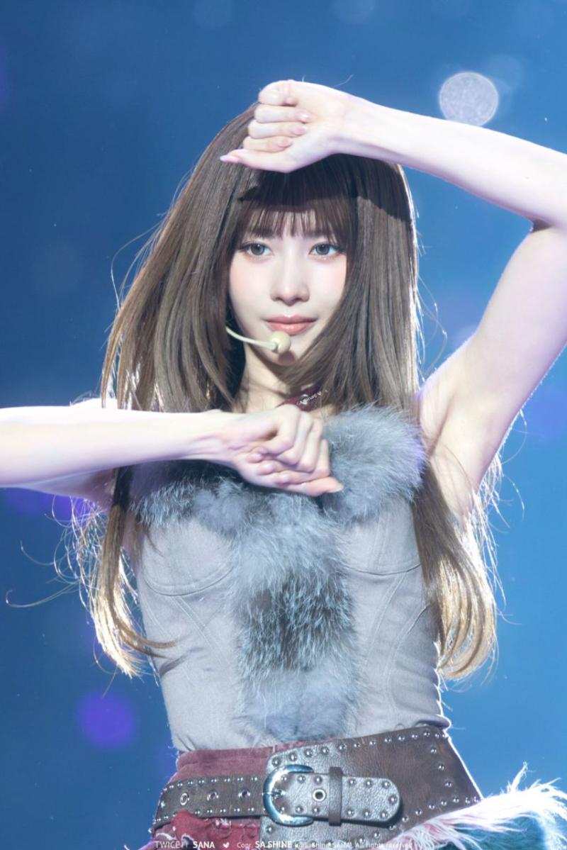 트와이스 사나