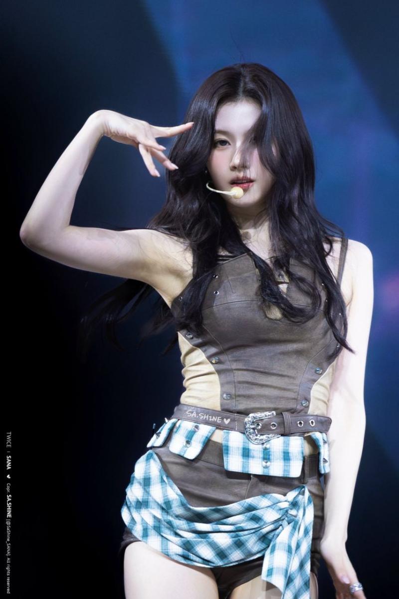 트와이스 사나