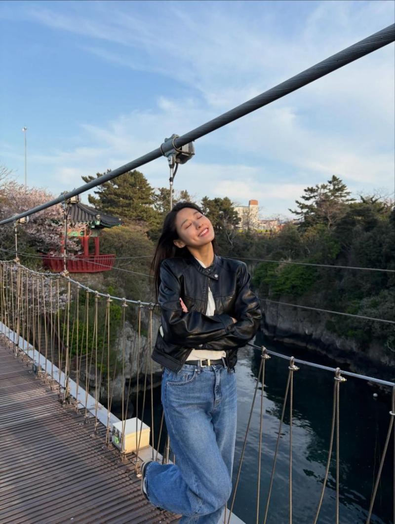 김설현