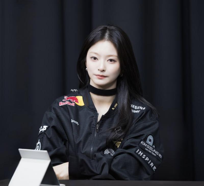 프로미스나인 이나경