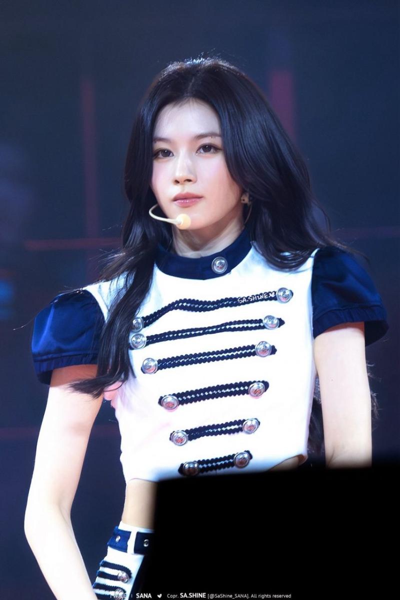트와이스 사나