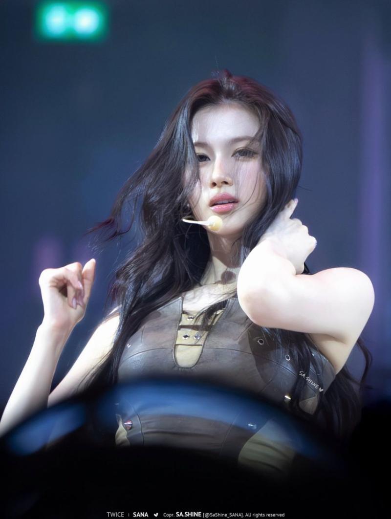 트와이스 사나