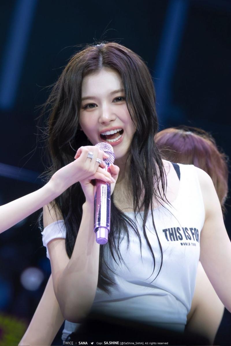 트와이스 사나
