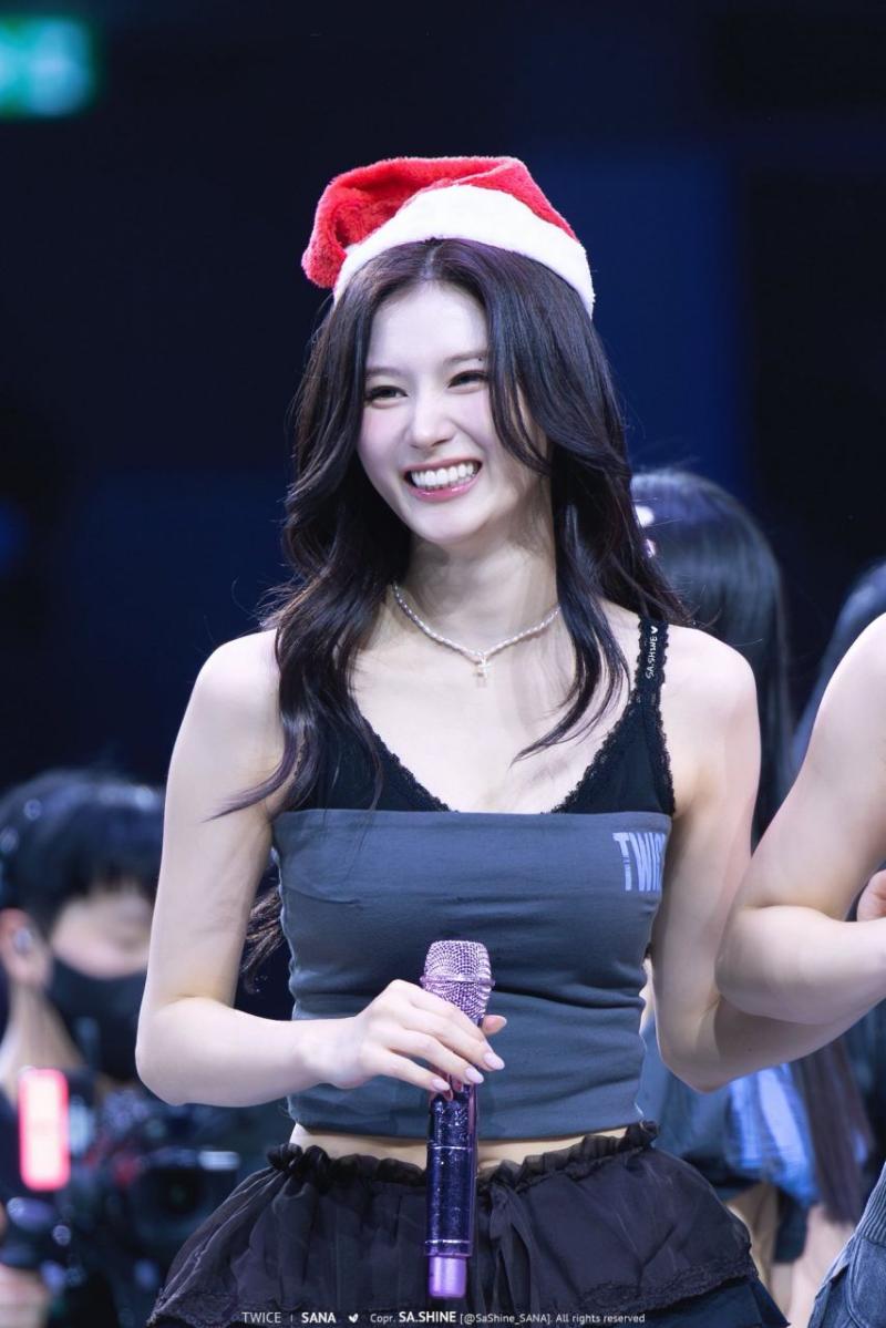트와이스 사나