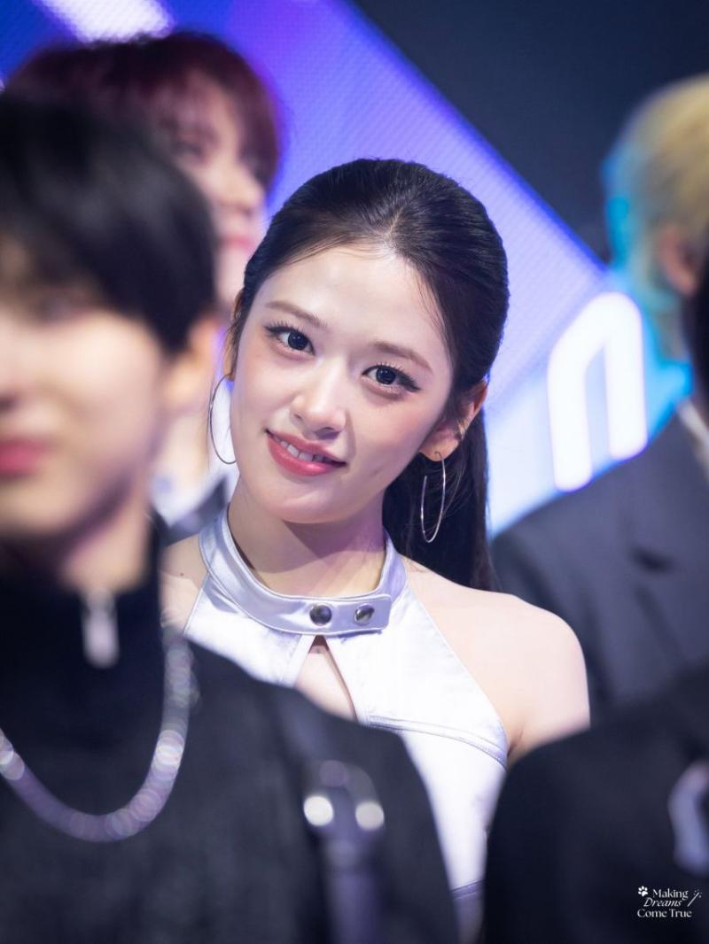 아이브 안유진