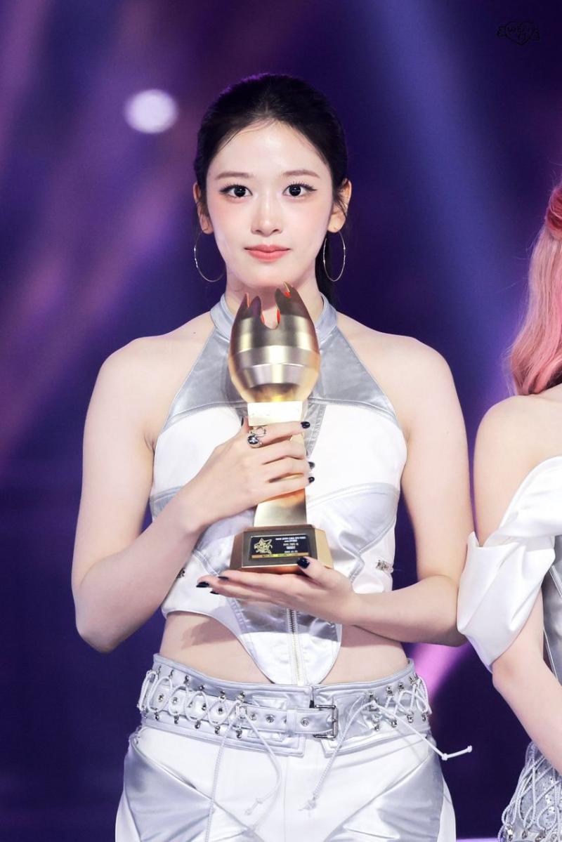 아이브 안유진