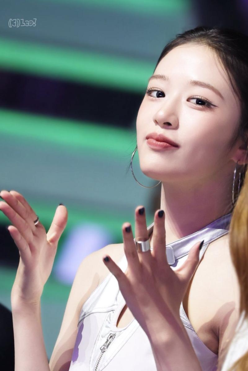 아이브 안유진