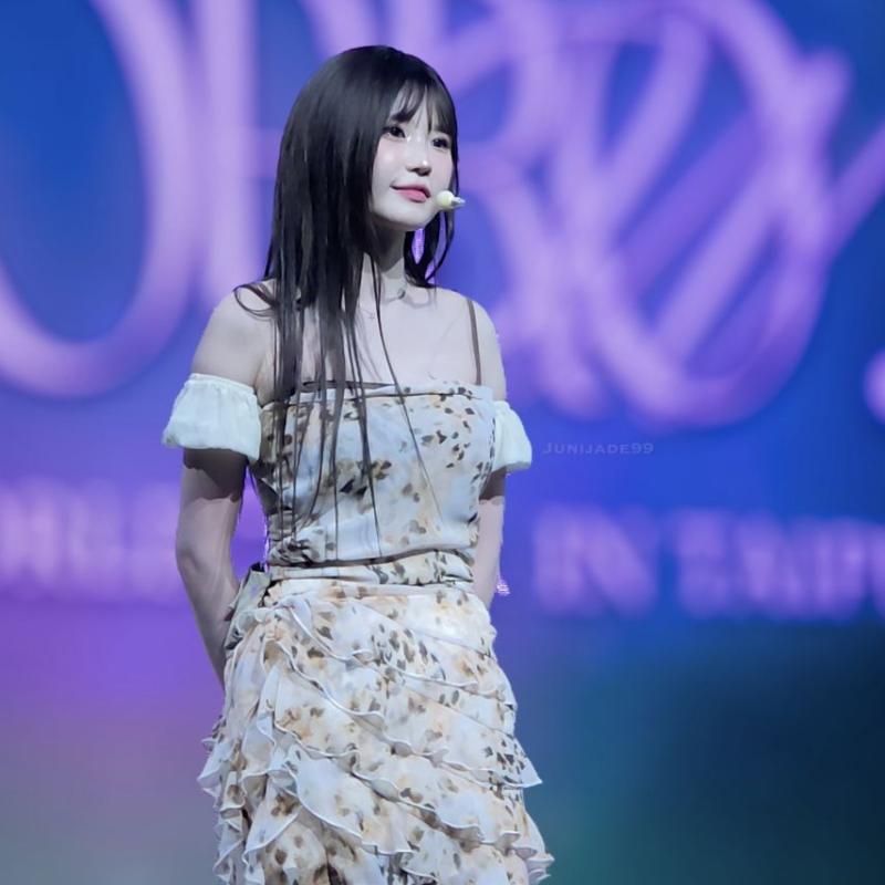 프로미스나인 송하영