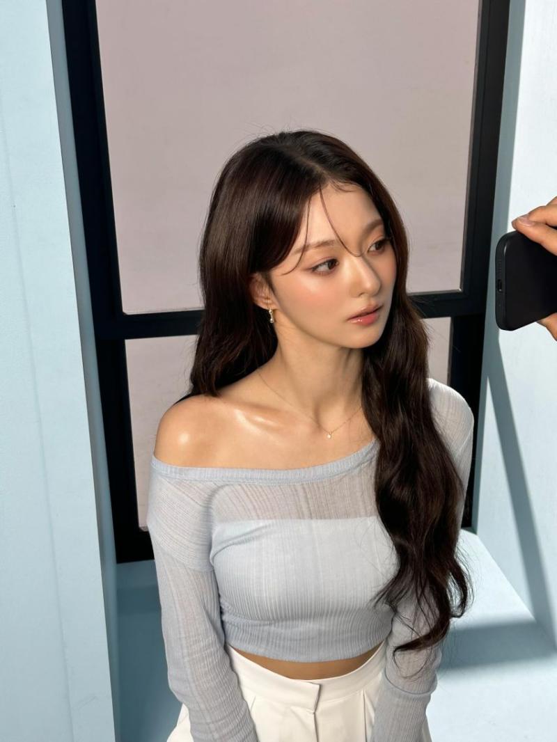 프로미스나인 이나경