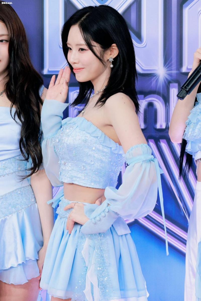 프로미스나인 박지원