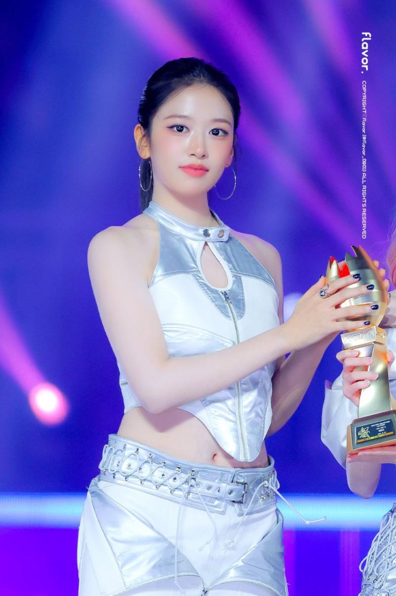 아이브 안유진