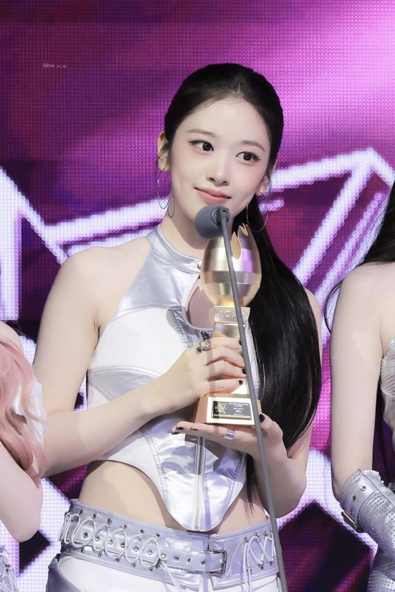 아이브 안유진