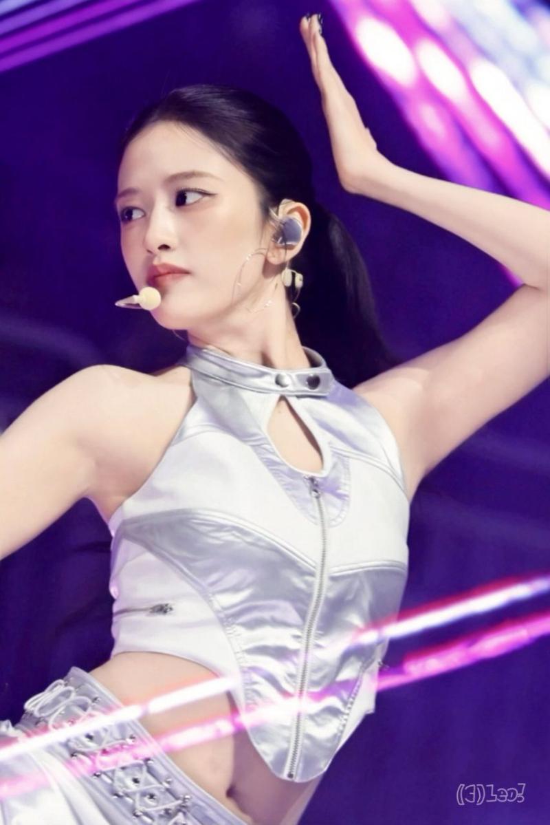 아이브 안유진
