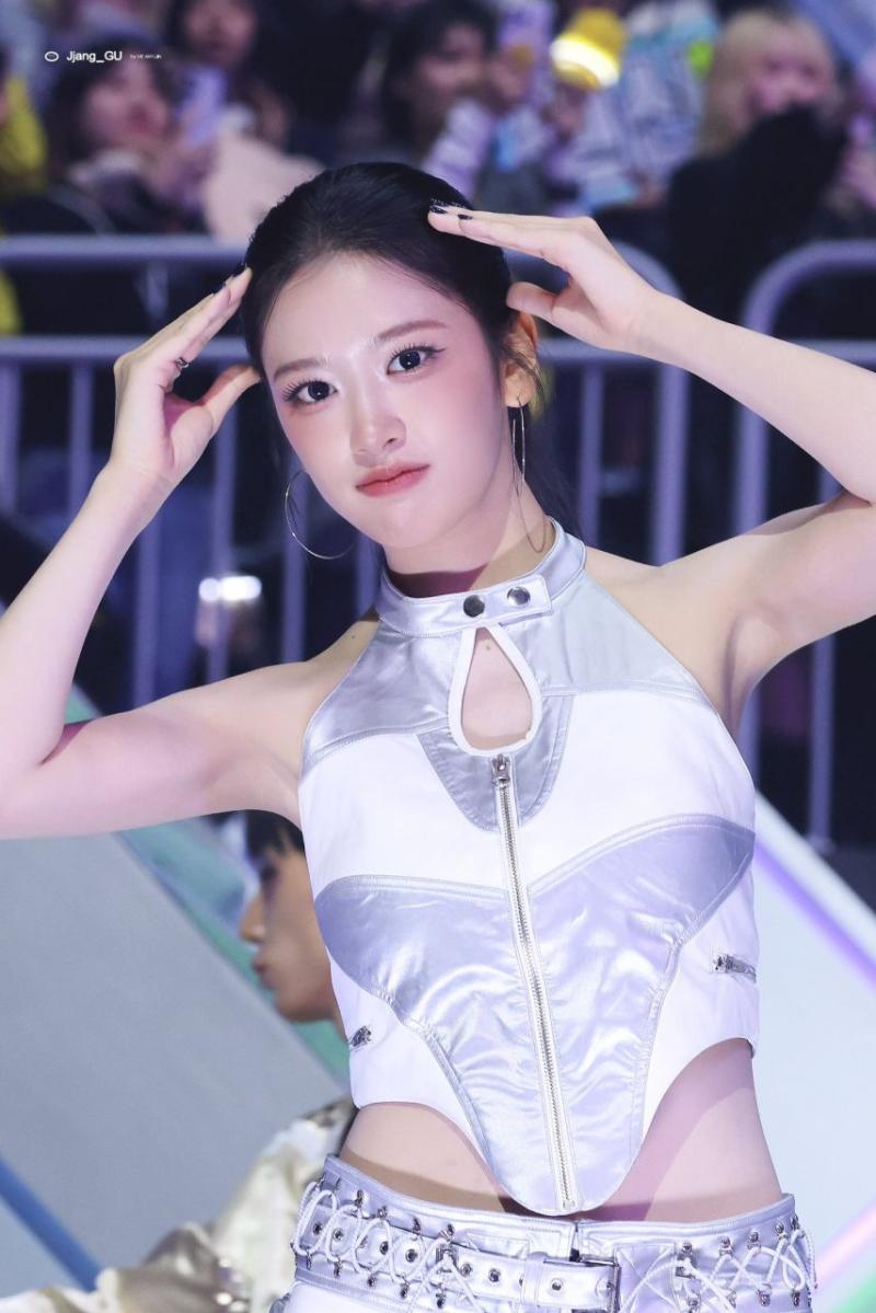 아이브 안유진