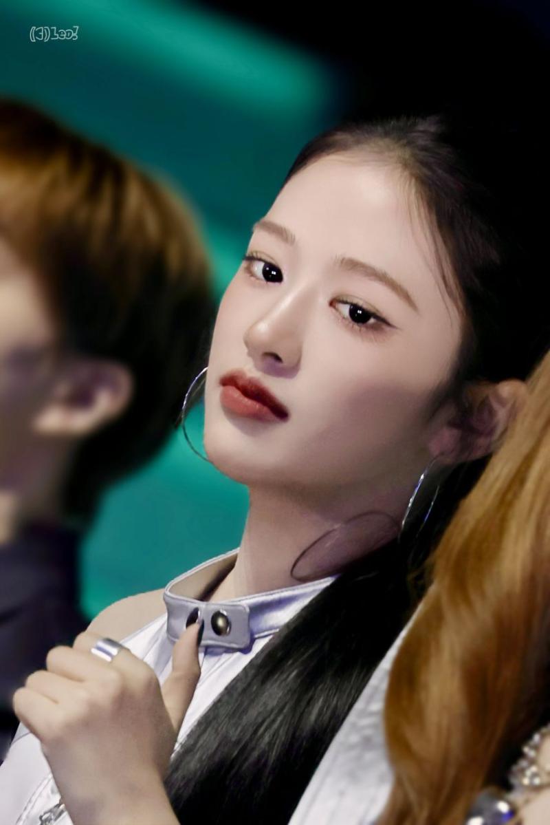 아이브 안유진