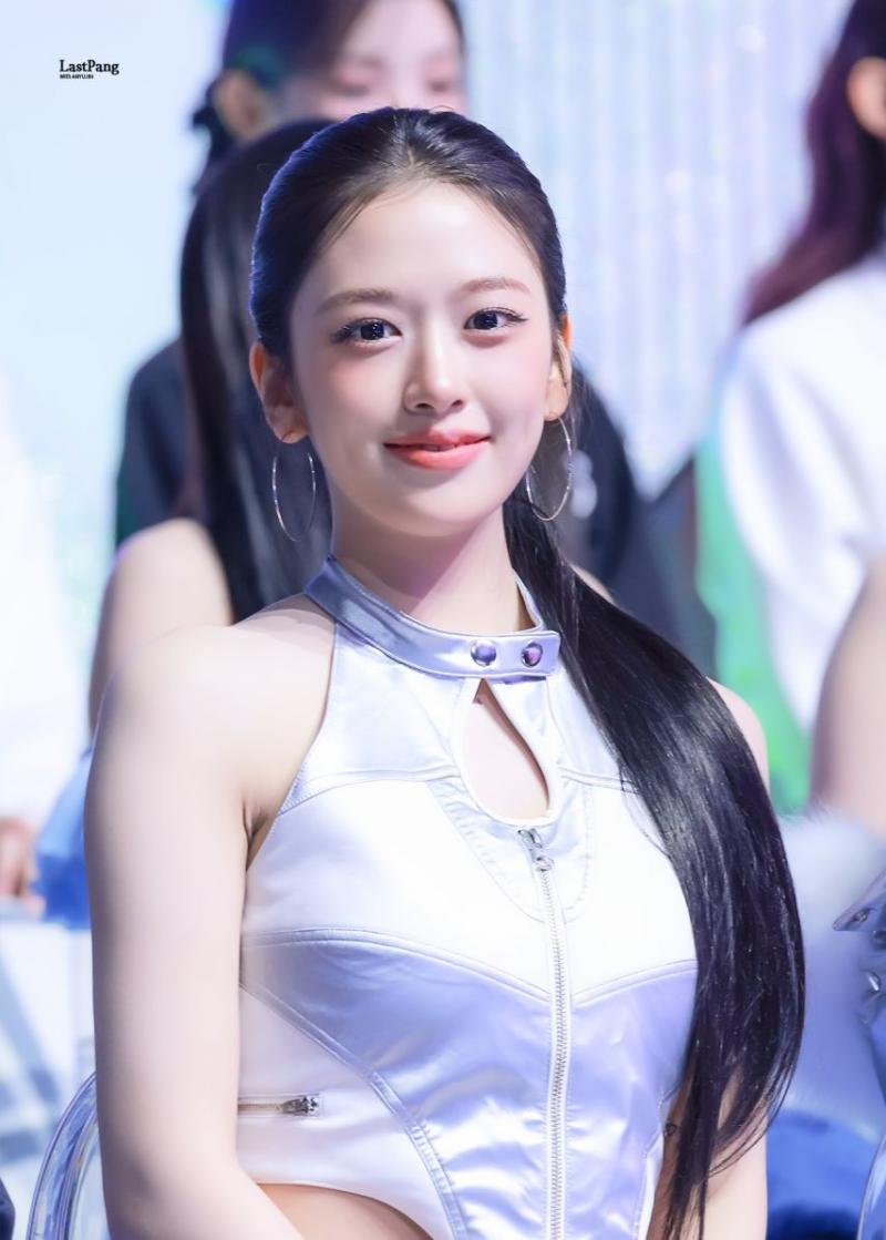 아이브 안유진