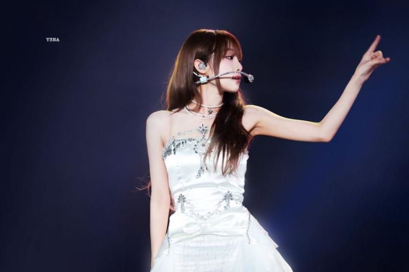 최예나
