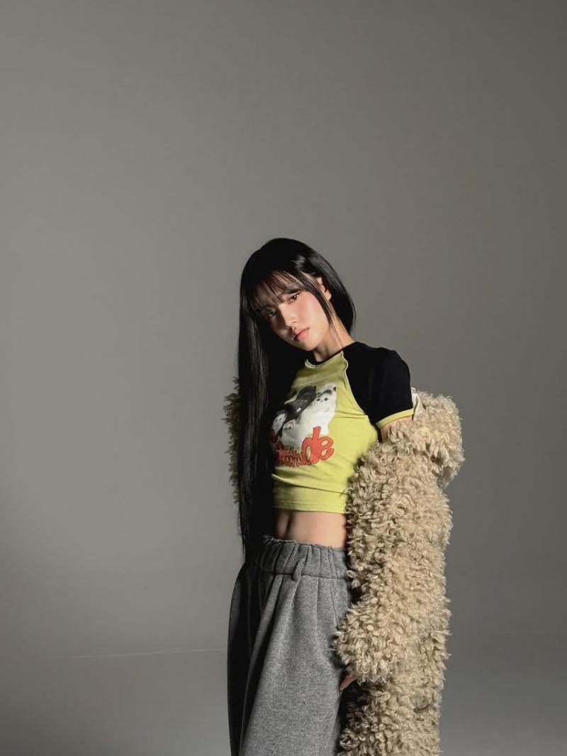 STAYC (스테이씨) 윤