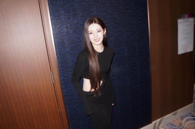 베이비몬스터 로라