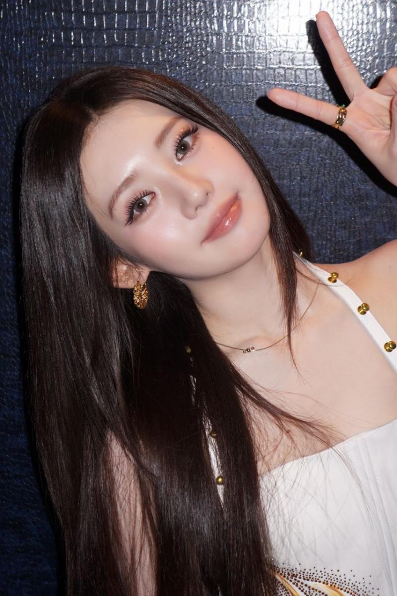 베이비몬스터 로라