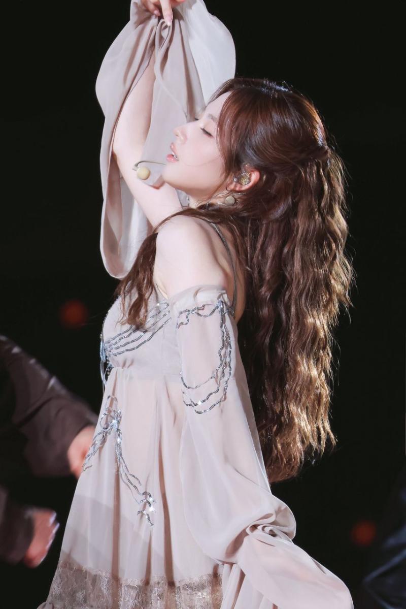 트와이스 사나