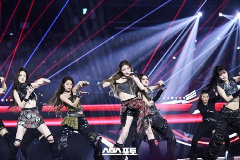 이즈나 가요대전 현장포터