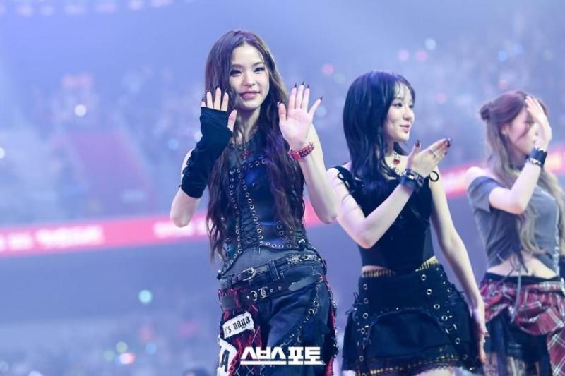 이즈나 가요대전 현장포터